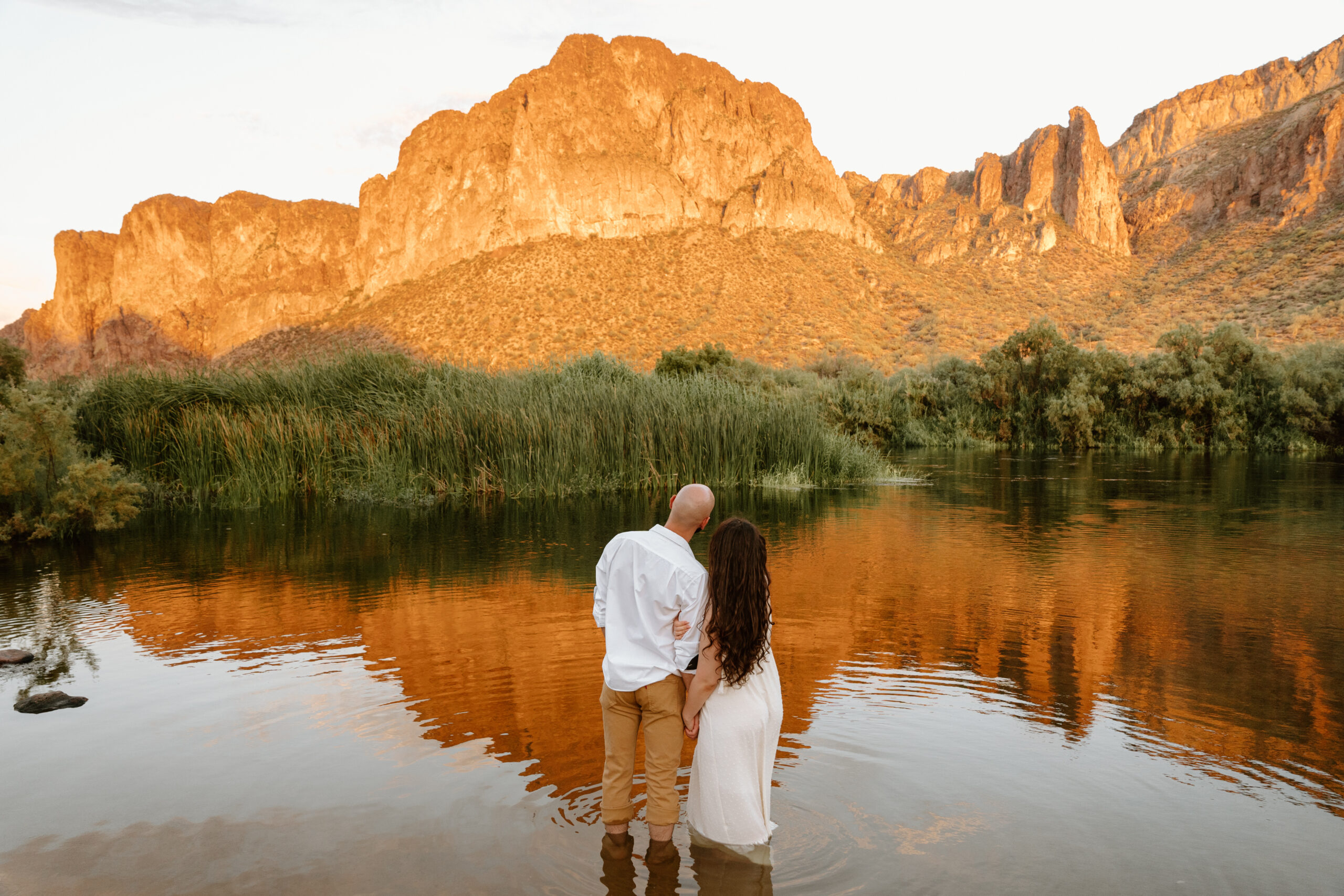Couples photos in front of Arizona Desert Mountain